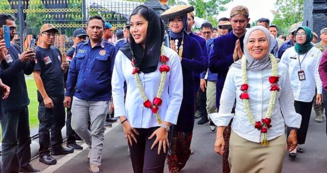 
					Usai Pelantikan di Istana Jakarta, Wabup Kudus Bellinda Putri Pilih Lewat Purwodadi menuju Kudus