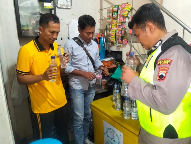 
					Berawal dari Aduan “Lapor Pak Kapolres”, Polsek Kudus Kota Bongkar Penjualan Miras Berkedok Es Moni