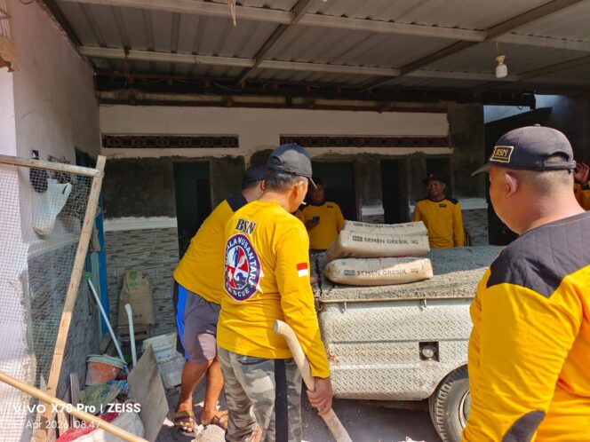 
					Aksi Nyata BSN Kudus, Salurkan Material untuk Rumah Warga Terdampak Hujan Angin